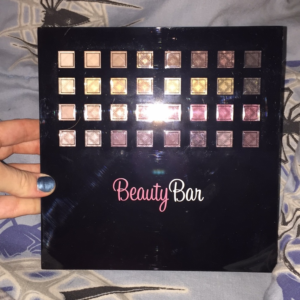 Beauty Essentials Face Collection - Picture 2 of 6
